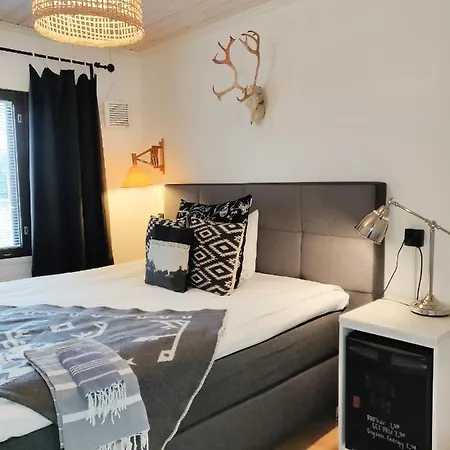 Хостел 7 Fells Hostel